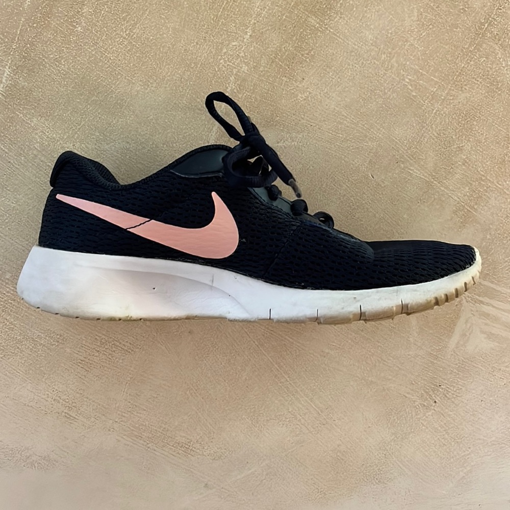 Nike navy blue and pink shoes